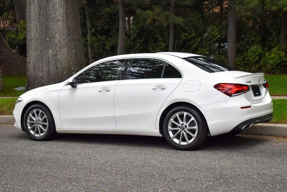 Mercedes-Benz A-Class A 220 4MATIC      2021