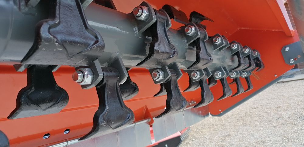 Triturador de Martelos NOVO /Descentramento Lateral Hidráulico