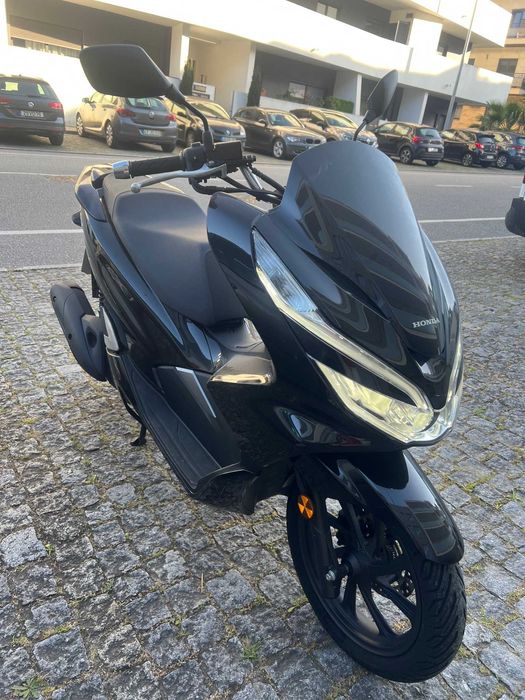 Honda PCX 125 - Como nova, apenas 2800kms