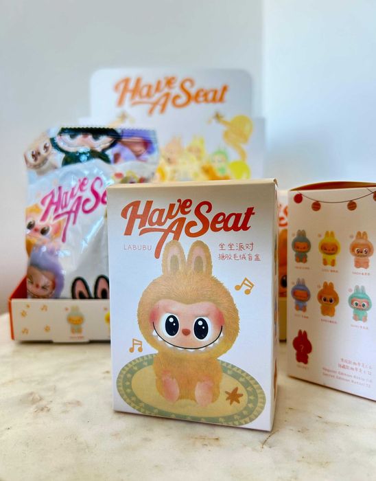 Labubu Have a Seat64365320093827122