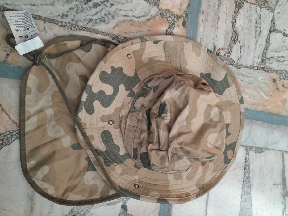 Kapelusz militarny wojskowy. Pustynny kamuflarz