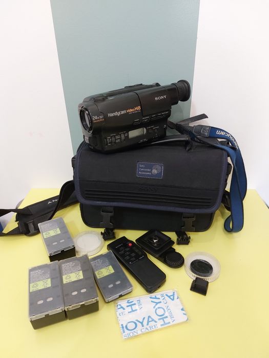 sony handycam Hi8 com estojo e baterias