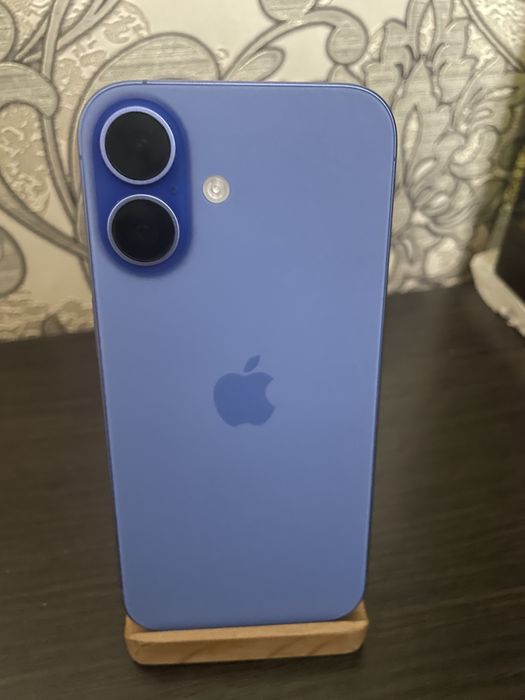 Айфон 16 128 гб.