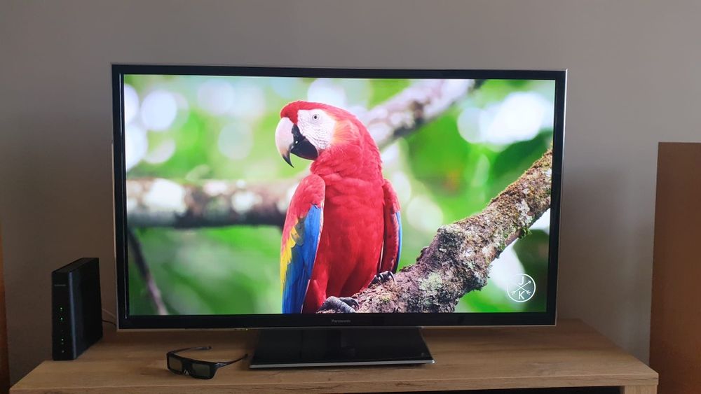 Panasonic plazma 50 cali st60
