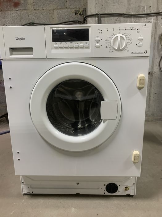 Продам вбудовану пральну машину Whirlpool AWOC0614, 6 кг.Гарантія.