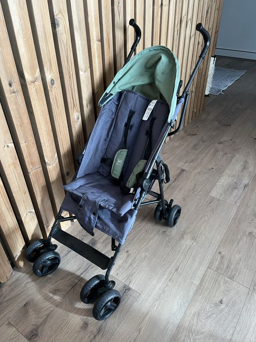 Carrinho de passeio Zippy verde e cinzento