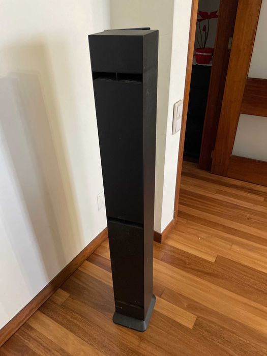 Torre Porta-Cds Preto (Plástico)