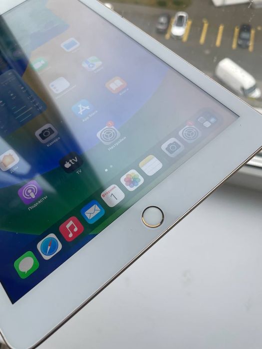iPad 6 32gb 84% акб
