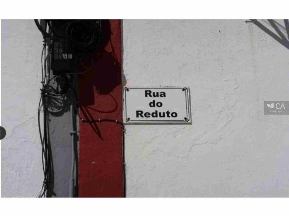 Prédio Urbano - T2
