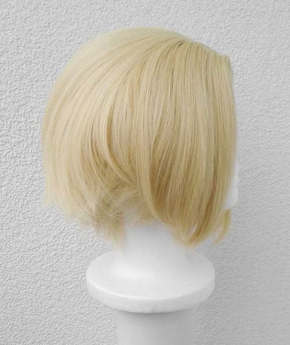 Krótka blond peruka z przedziałkiem bez grzywki męska cosplay wig