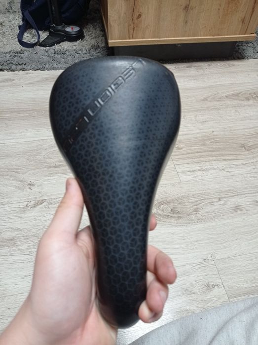 Siodełko Legion L20 ze sztyca kellys