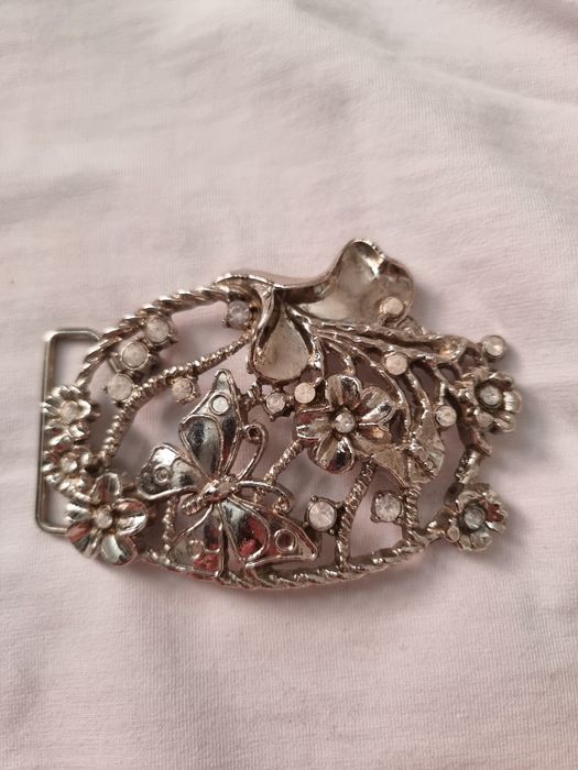 Klamra do paska srebrna kwiaty roślinny motyw