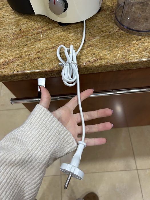 Máquina de fazer sumos/ Centrifugadora Bosch