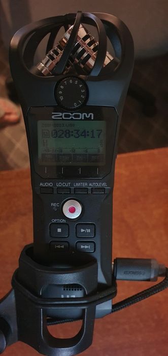 микрофон диктофон Zoom  H 1 n