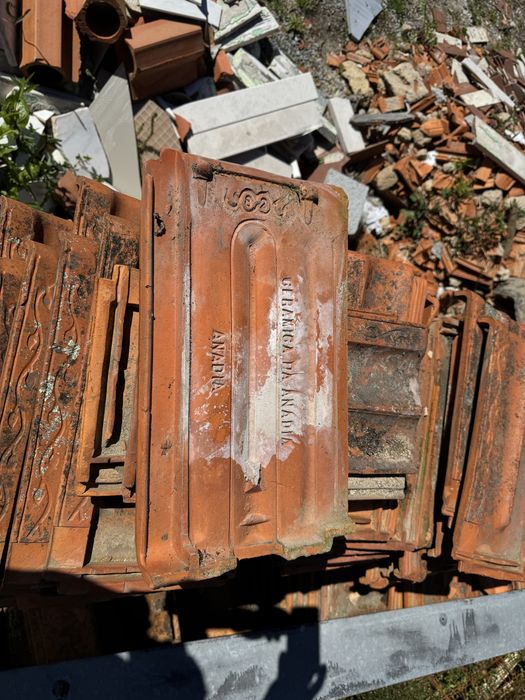 Telha francesa  600 unidades