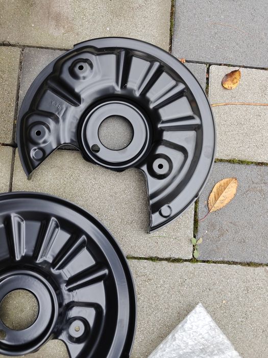 Захист кожух заднього тормозного диска 5Q0 615 612F, 5Q0 615 611F