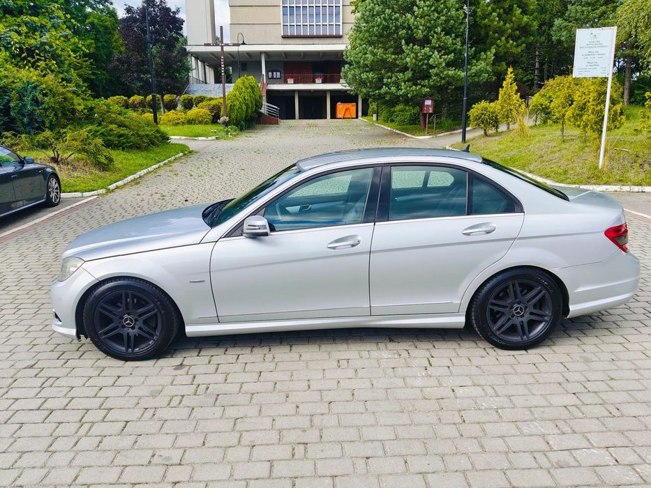 Mercedes-Benz Klasa E 2,2 DCi 204KM * Sedan * Klima * Okazja!!