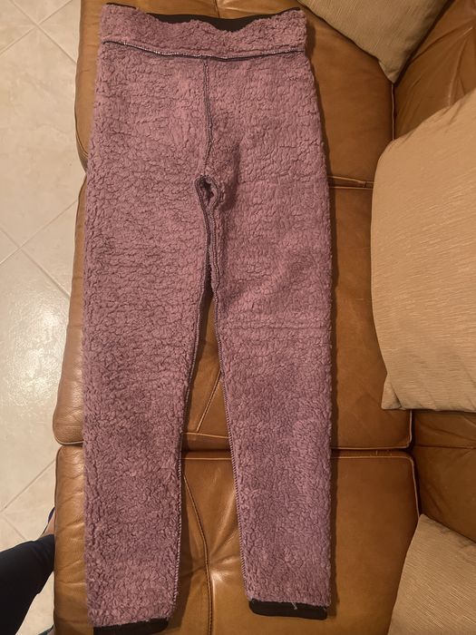 Calça bem quentinha forada na lã. Tamanho M. Nova