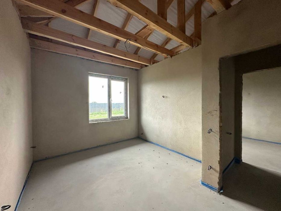 Сучасний Будинок в Обарові з власною ділянкою 7 сот.