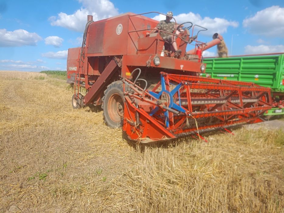 Kombajn Bizon Z056