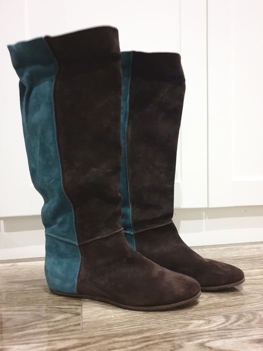 Чоботи бренду Casadei