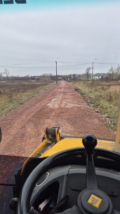 Usługi koparko-ładowarką / Prace ziemne