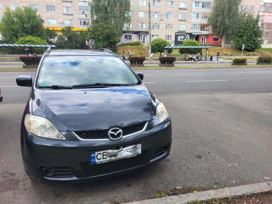 Mazda 5 мінівен