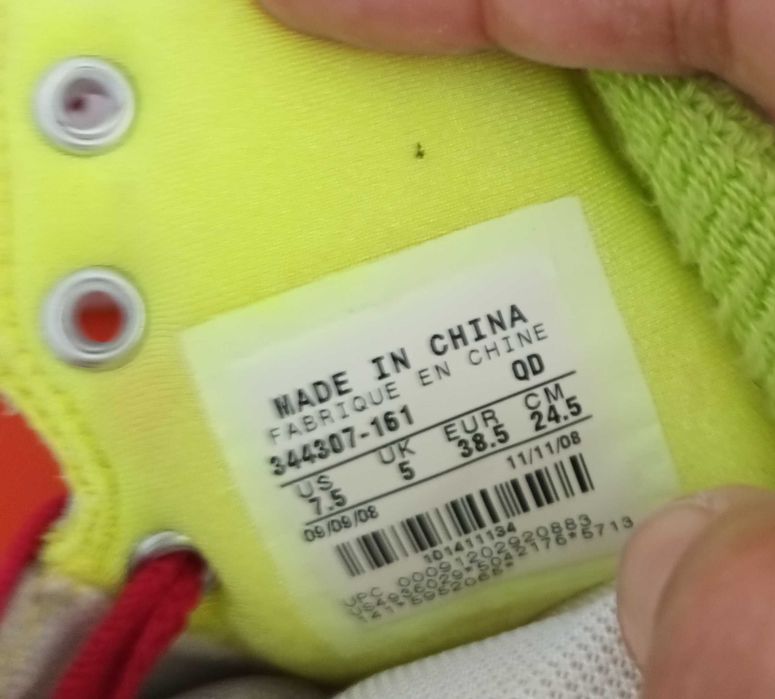 Tenis Nike 38,5 pouco uso muito bons!