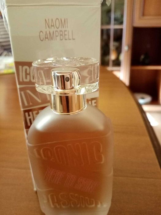 Naomi Campbell woda toaletowa Here To Shine 50 ml