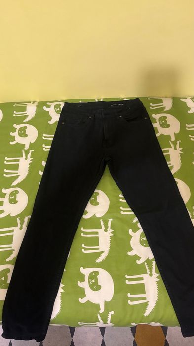 Calça de ganga marca lefties