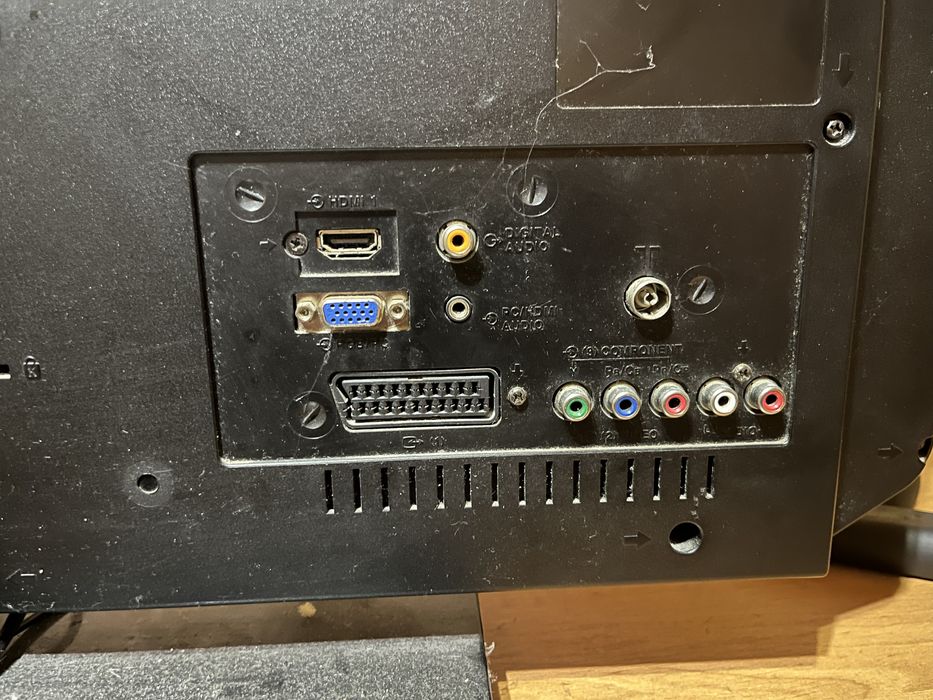 телевізор Toshiba 32EL833G.