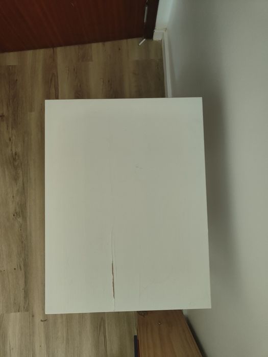 Mesa de Cabeceira HEMNES