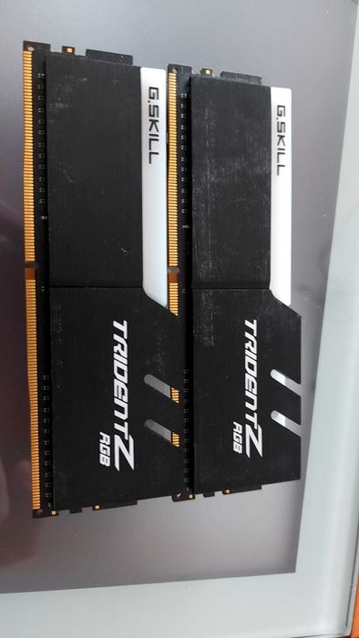 G.Skill Trident Z - DDR4-3000 (2x8gb)64740454238977120