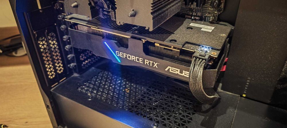 ASUS GeForce RTX 2070 Dual EVO 8GB GDDR6 — Excelente Estado