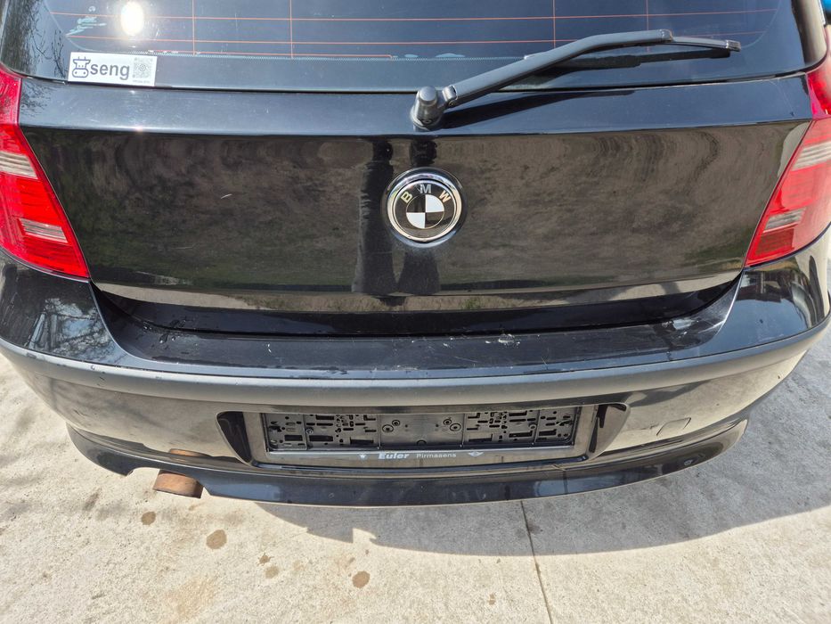 Klapa tył BMW e81 schwarc 668