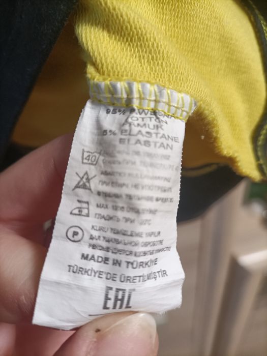 Bluza dla dziewczynki z kapturem