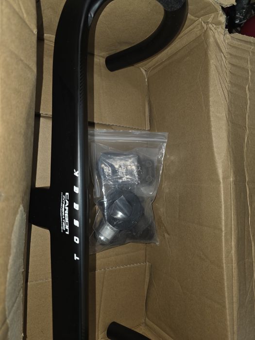 Guiador ciclista em CARBONO