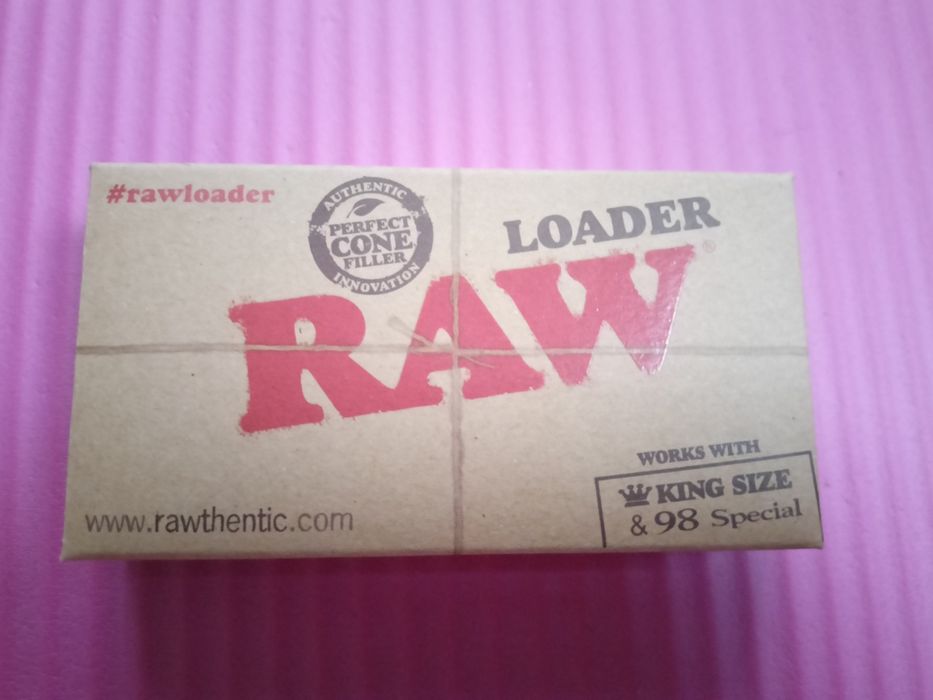 RAW Loader, zestaw przyrządów do napełniania skręconych bibułek (cone)