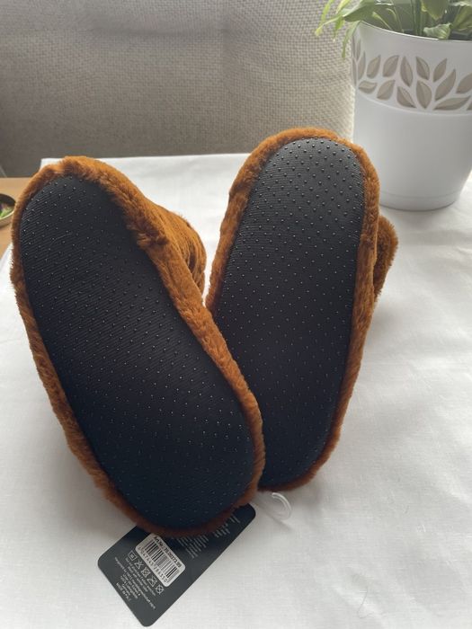 Домашні   капці/чуні    на підошві