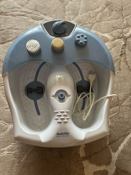 Masażer wodny wielofunkcyjny do stóp Babyliss