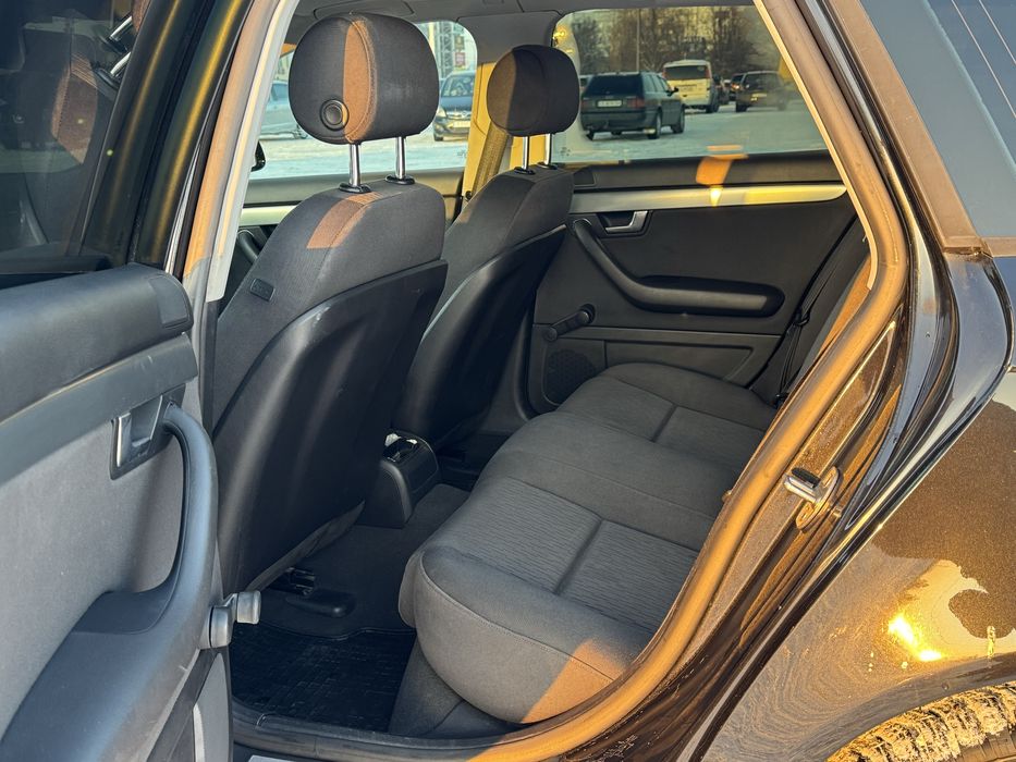 Audi a4b7 2.0tdi Автомат