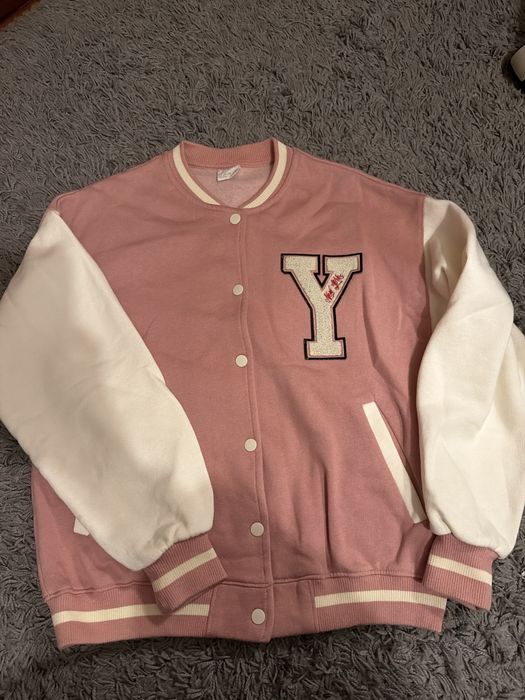 Casaco tipo bomber/varsity da Zara para menina,