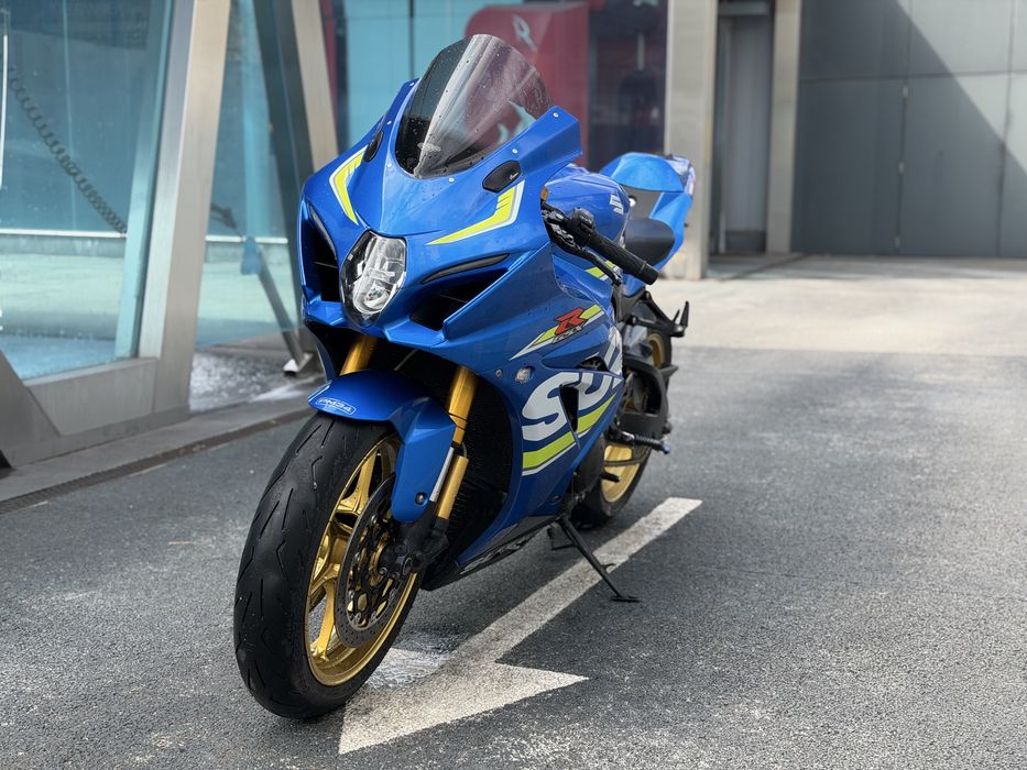 Suzuki 1000 l7 versao R