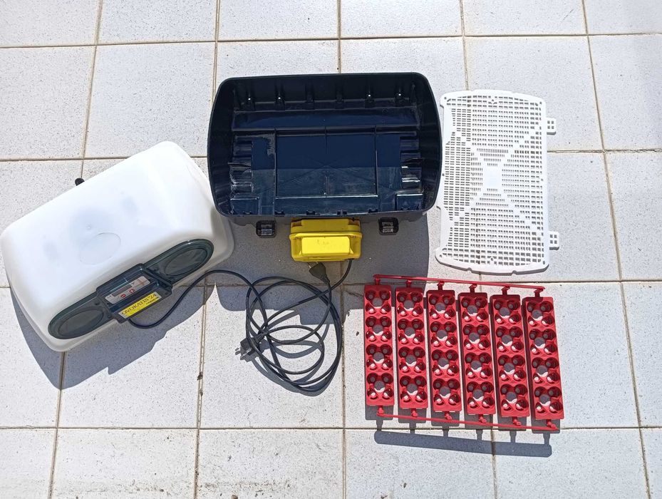 Chocadeira 24-96 ovos automática Ovokatis 24 - Como nova