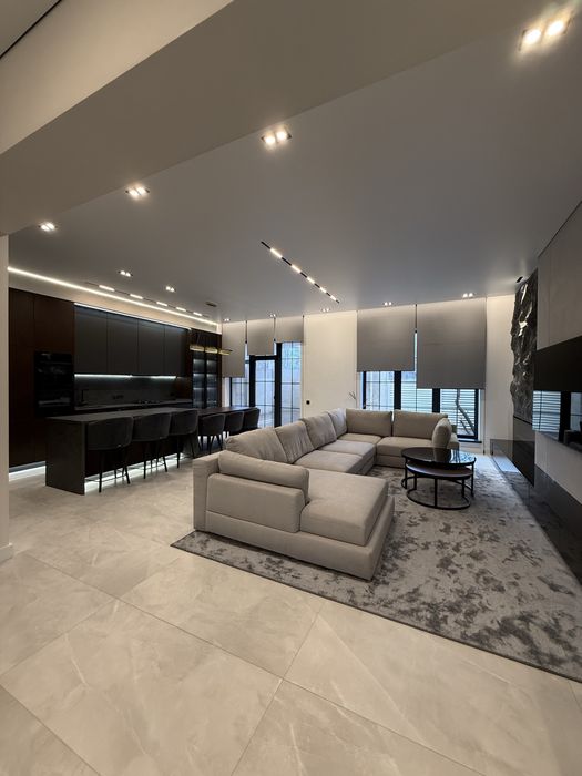 Новый дом с ремонтом на фонтане