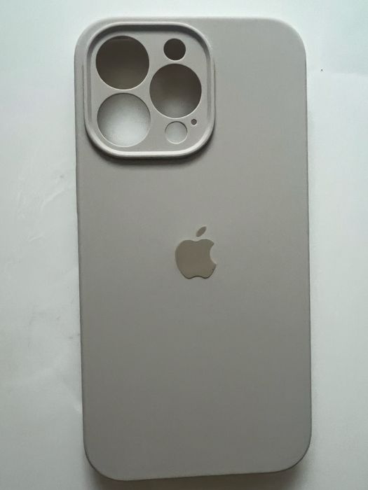 Чохол на айфон 13 pro