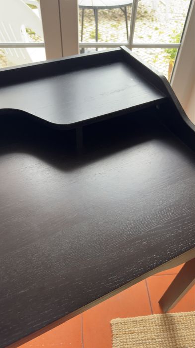 Sscretaria madeira preta