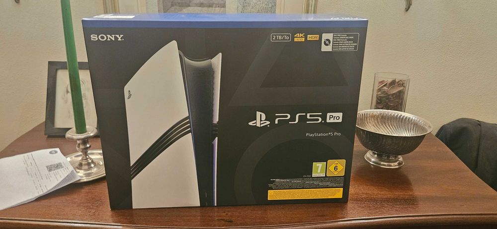 PS5 PRO - Playstation 5 Pro 2TB Nova e selada com 3 anos garantia