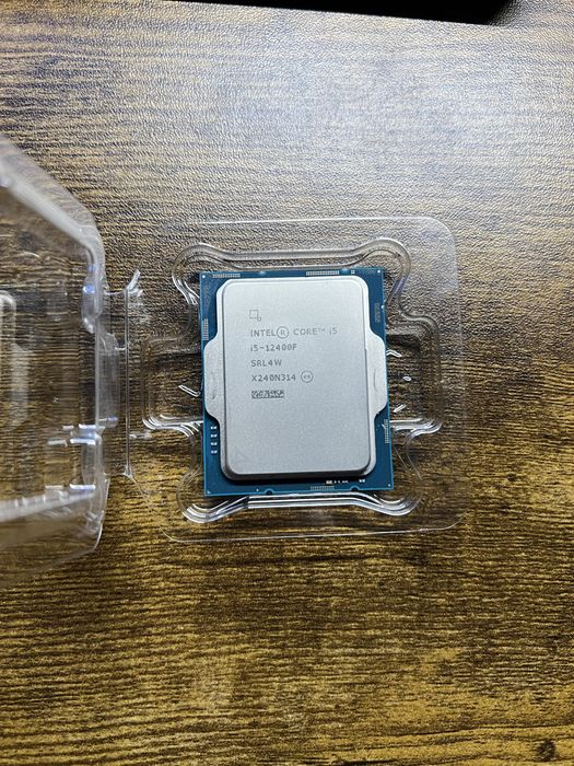 Procesor Intel Core I5 12400F