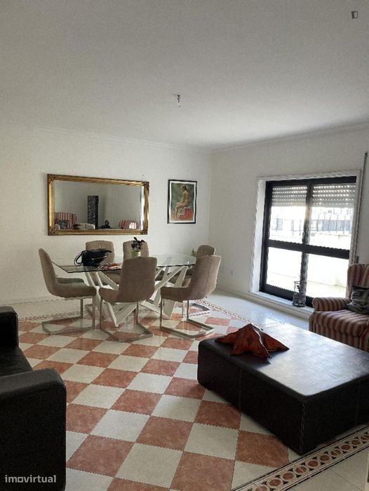 Apartamento com 3 quartos - localizado em Mafamude Porto